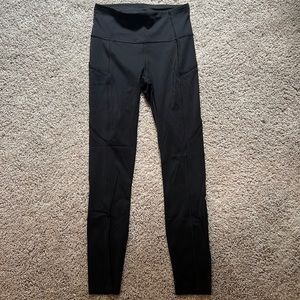 Black lulu lemon leggings